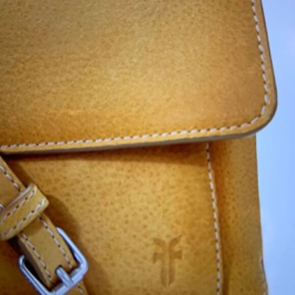 NWT Frye Reed Flap Leather Crossbody - Picture 5 of 7